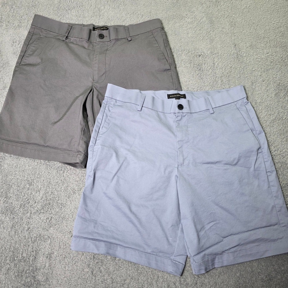 Banana Republic Mens 34 Chino Shorts Grey Blue 2 Pack Stretch Cotton 9 Inseam